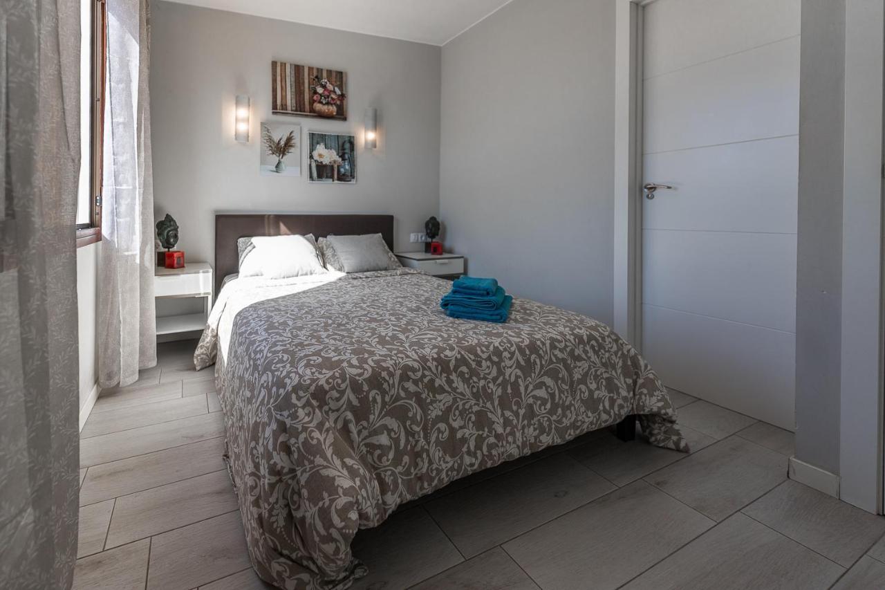Beautiful Duplex In 3 Minutes Walking To The Beach In Playa De Las Americas Экстерьер фото